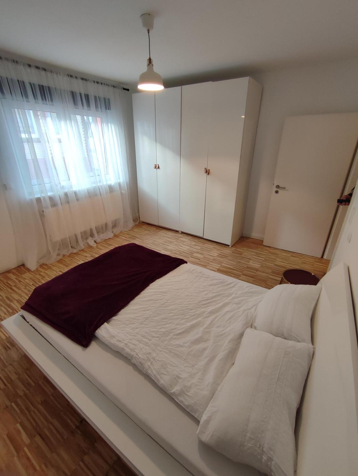 Modernes In Verkehrsguenstiger Lage Apartment Floersheim am Main